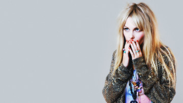 Картинка the-asteroids-galaxy-tour музыка the+asteroids+galaxy+tour женщина