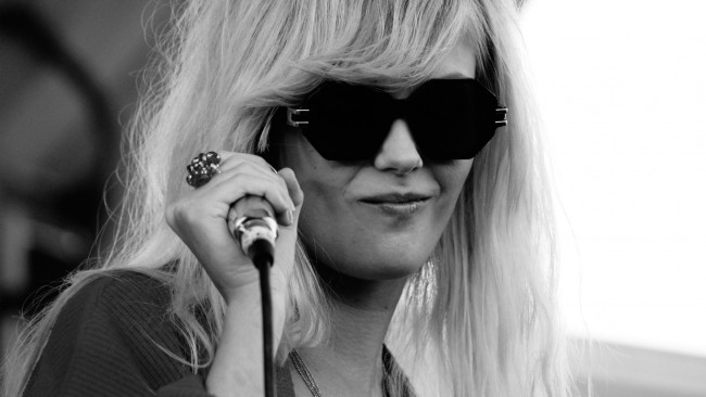 Обои картинки фото the-asteroids-galaxy-tour, музыка, the asteroids galaxy tour, женщина