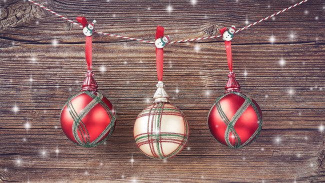 Обои картинки фото праздничные, шары, шарики, трио