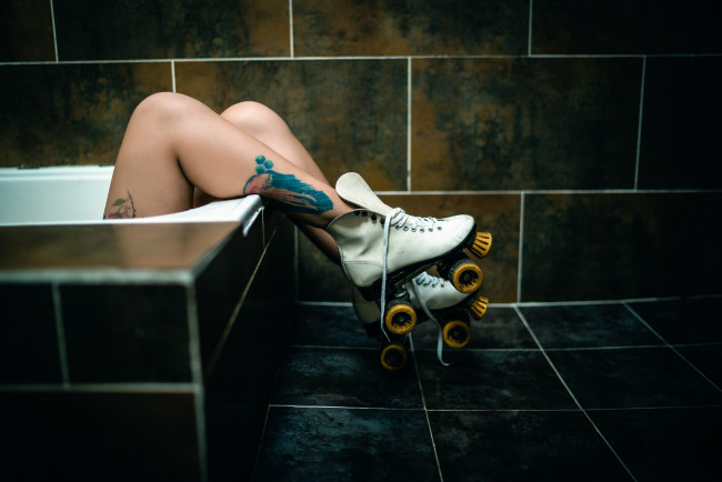 Обои картинки фото разное, руки,  ноги, девушка