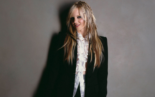 Обои картинки фото Anna Faris, девушки, косички