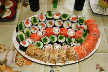Картинка еда рыба морепродукты суши роллы японская кухня