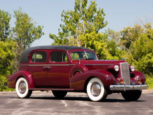 Картинка автомобили классика 85 series cadillac formal sedan v12 fleetwood