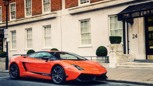 Обои картинки фото автомобили, lamborghini, london, 2012, gallardo, superleggera