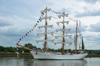 Картинка cuauthemoc корабли парусники мачты корабль вымпел паруса