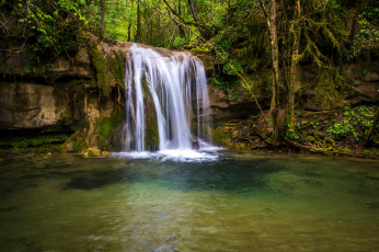 Картинка природа водопады лес река водопад