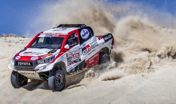 Картинка спорт авторалли тойота джип пески ралли toyota hilux