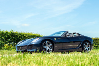 Картинка автомобили ferrari