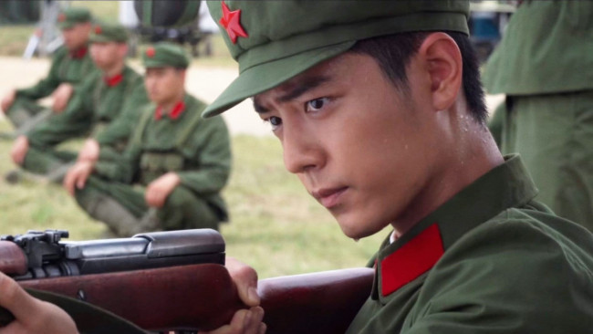 Обои картинки фото кино фильмы, ace troops, гу, ие, форма, сослуживцы