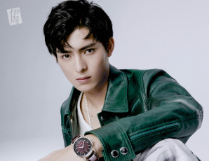 Картинка 03 2020 мужчины wang+hao+xuan ван хао сюань