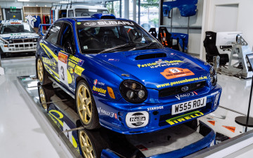 Картинка автомобили выставки+и+уличные+фото subaru