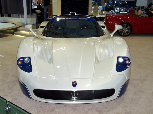 Обои картинки фото maserati, mc12, автомобили, выставки, уличные, фото