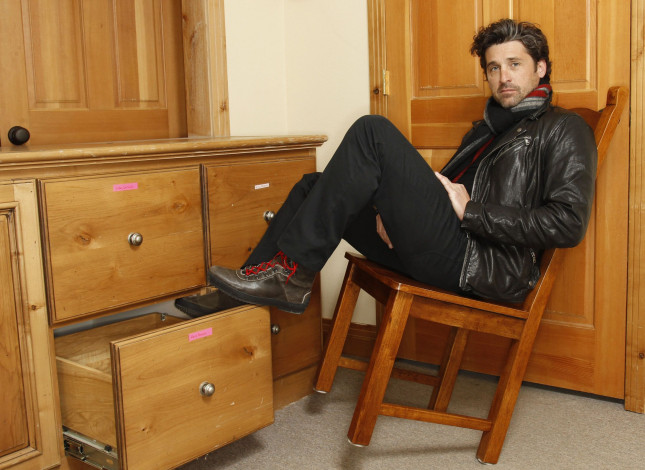 Обои картинки фото patrick, dempsey, мужчины, стул, актер