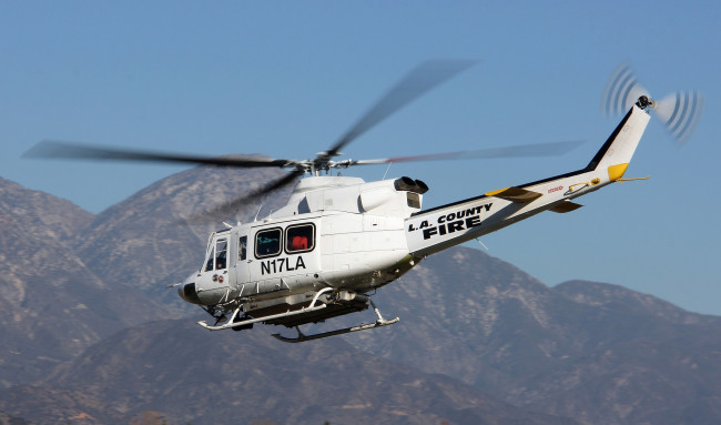 Обои картинки фото авиация, вертолёты, пожарный, вертолет, полет