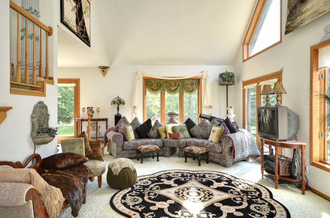 Обои картинки фото интерьер, гостиная, подушки, диваны