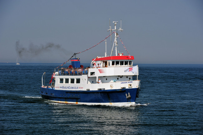 Обои картинки фото mv jurassic scene, корабли, другое, судно, прогулочное