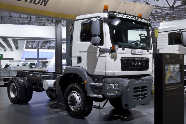 Обои картинки фото автомобили, man, se, автобусы, грузовые, германия, двигатели, tgx