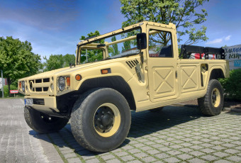 Картинка toyota+mega+cruiser+bxd+10 техника военная+техника 10 bxd джип внедорожник mega cruiser toyota