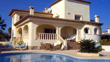 Картинка города -+здания +дома бассейн вилла