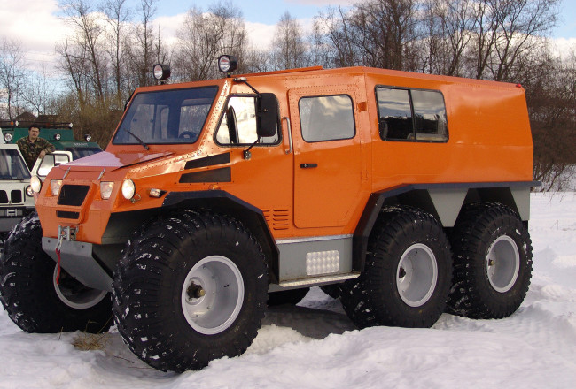Обои картинки фото вездеход вымпел, техника, другое, спецтехника, автомобиль, внедорожник, вездеход, вымпел
