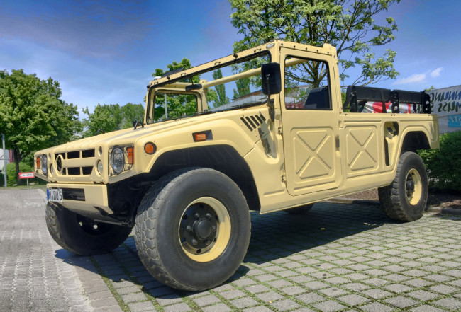 Обои картинки фото toyota mega cruiser bxd 10, техника, военная техника, 10, bxd, джип, внедорожник, mega, cruiser, toyota