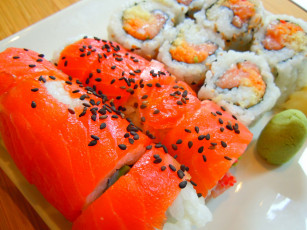 Картинка еда рыба +морепродукты +суши +роллы японская кухня роллы ассорти