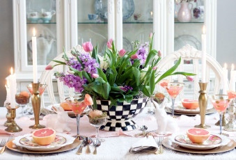 Картинка еда сервировка приборы свечи букет