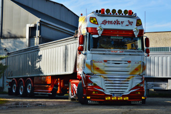 Картинка автомобили daf+ выставка улица xf daf