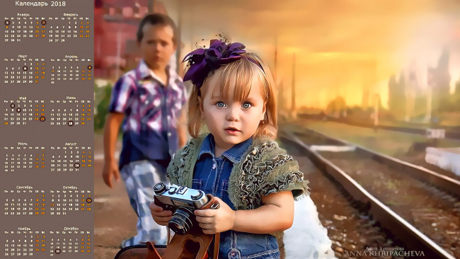 Обои картинки фото календари, компьютерный дизайн, фотоаппарат, девочка, взгляд, рельсы