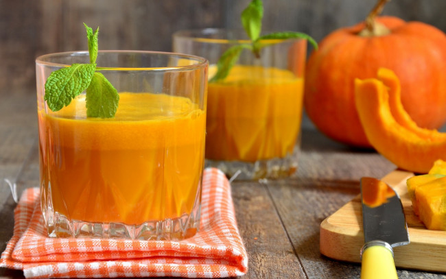 Обои картинки фото еда, напитки,  сок, тыква, сок, мята