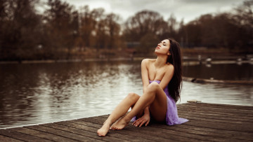 Картинка девушки -+брюнетки +шатенки красивая девушка