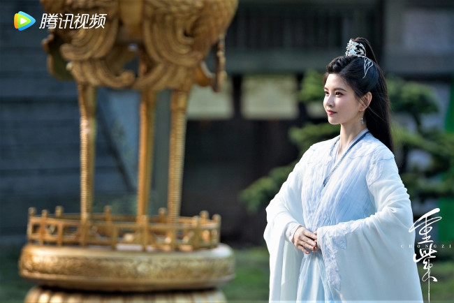 Обои картинки фото кино фильмы, ghongzi, девушка, статуя