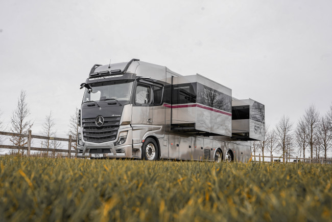 Обои картинки фото автомобили, дом на колёсах, mercedes