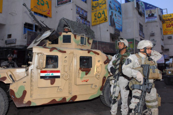 Картинка оружие армия спецназ эротика блондинка alina g модель army soldiers