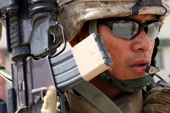 Картинка оружие армия спецназ arkina брюнетка модель ню xxx soldiers army