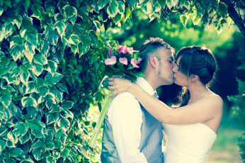 Картинка разное мужчина+женщина жених невеста поцелуй