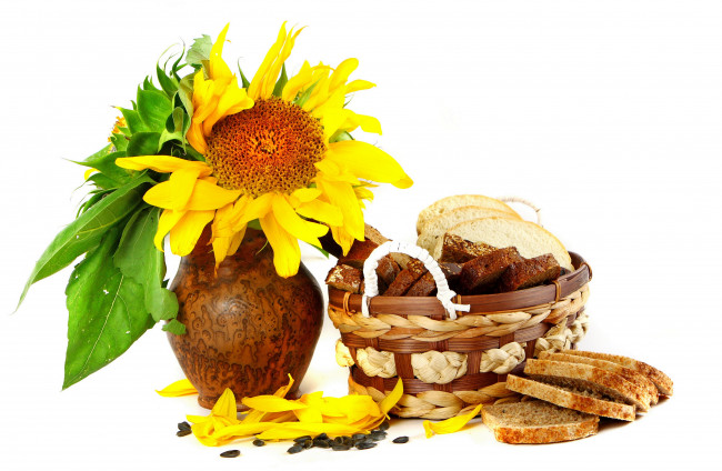 Обои картинки фото еда, хлеб, выпечка, корзина, композиция, кувшин, подсолнухи