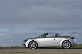 обоя автомобили, audi, uk-spec, s, line, tfsi, 2-0, roadster, tt, 2015г, 8s