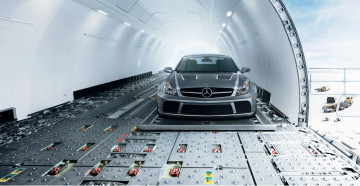 Картинка автомобили mercedes-benz мерседес серебристый самолет