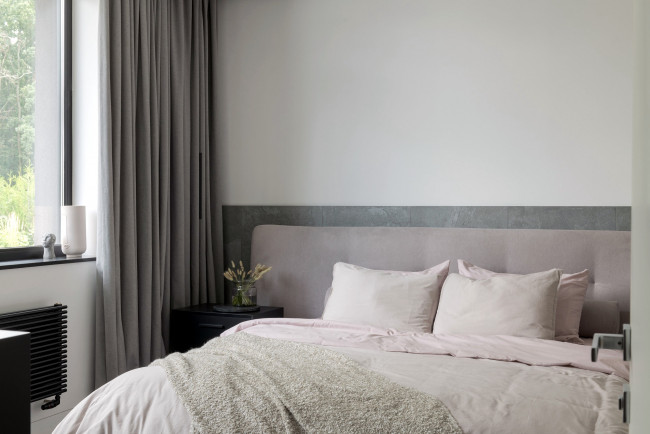 Обои картинки фото интерьер, спальня, кровать, окно