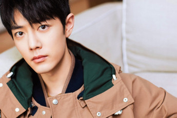 Картинка мужчины xiao+zhan актер лицо куртка