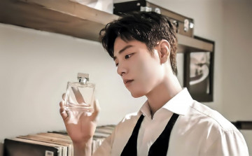 Картинка мужчины xiao+zhan актер лицо флакон полки