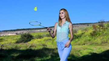 Картинка девушки -+блондинки +светловолосые блондинка джинсы бадминтон