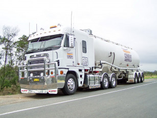 Картинка автомобили freightliner