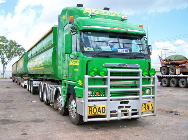 Обои картинки фото автомобили, freightliner