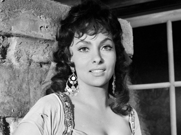 Обои картинки фото notre, dame, de, paris, кино, фильмы