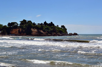 Картинка Черногория адриатика природа побережье море волны мыс деревья