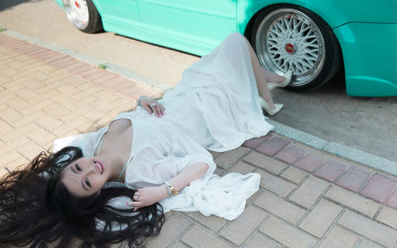 Картинка автомобили -авто+с+девушками азиатка автомобиль фон взгляд девушка