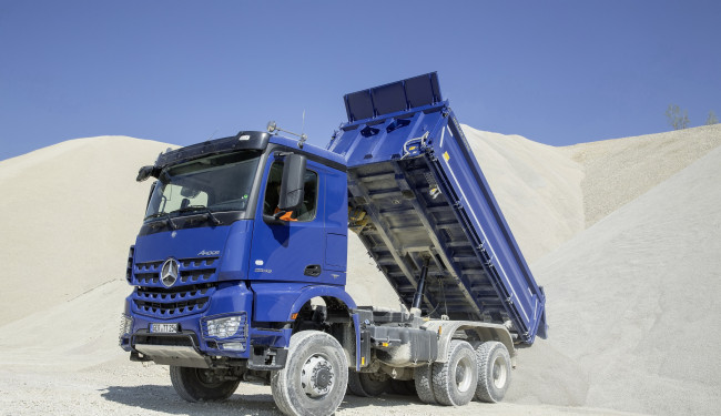 Обои картинки фото автомобили, mercedes trucks, arocs, mercedes-benz, 2015г, 3345