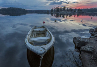 Картинка корабли лодки +шлюпки заря река